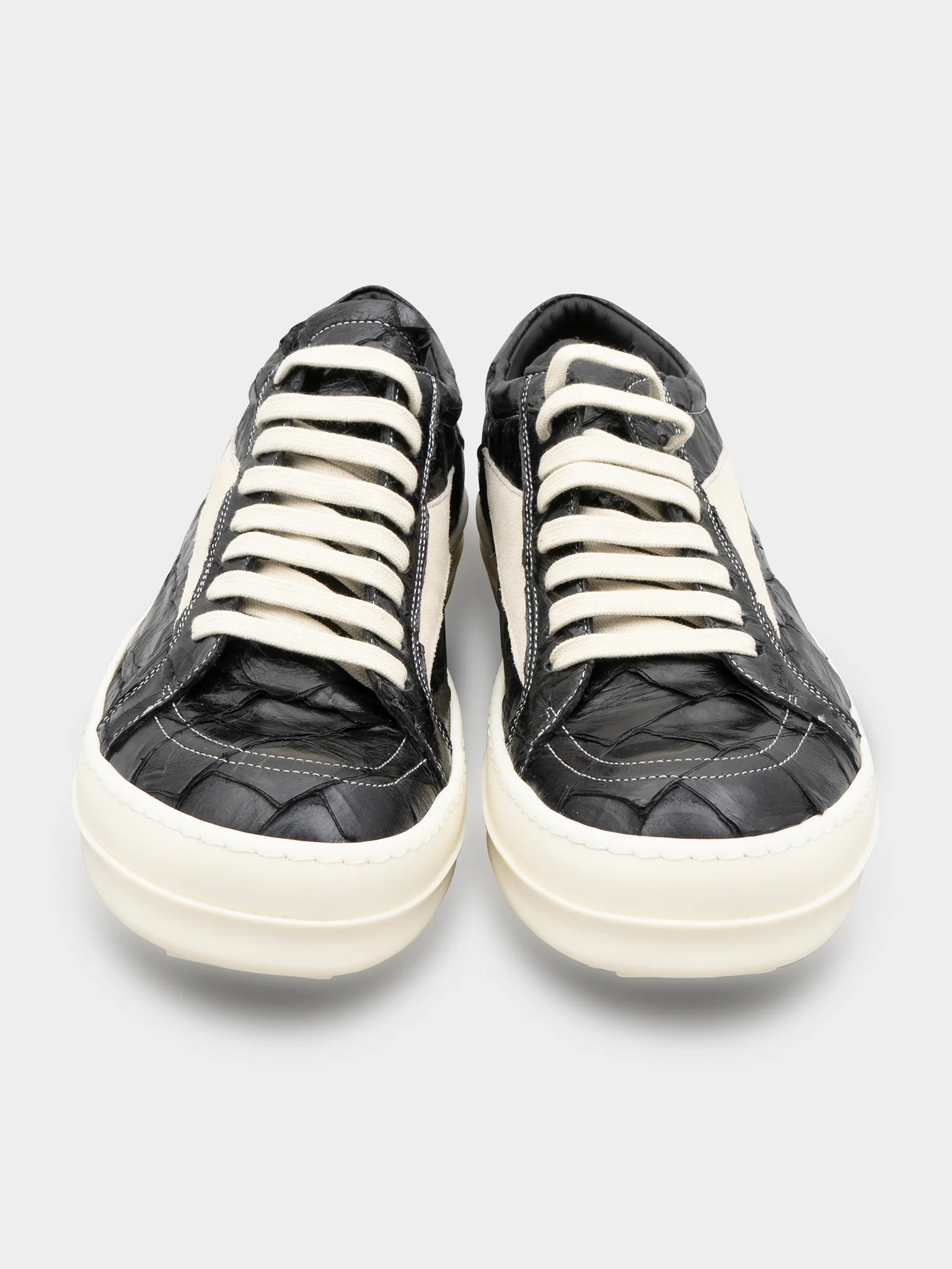 1/24 Pirarucu Fish Vintage Sneakers - Image 3
