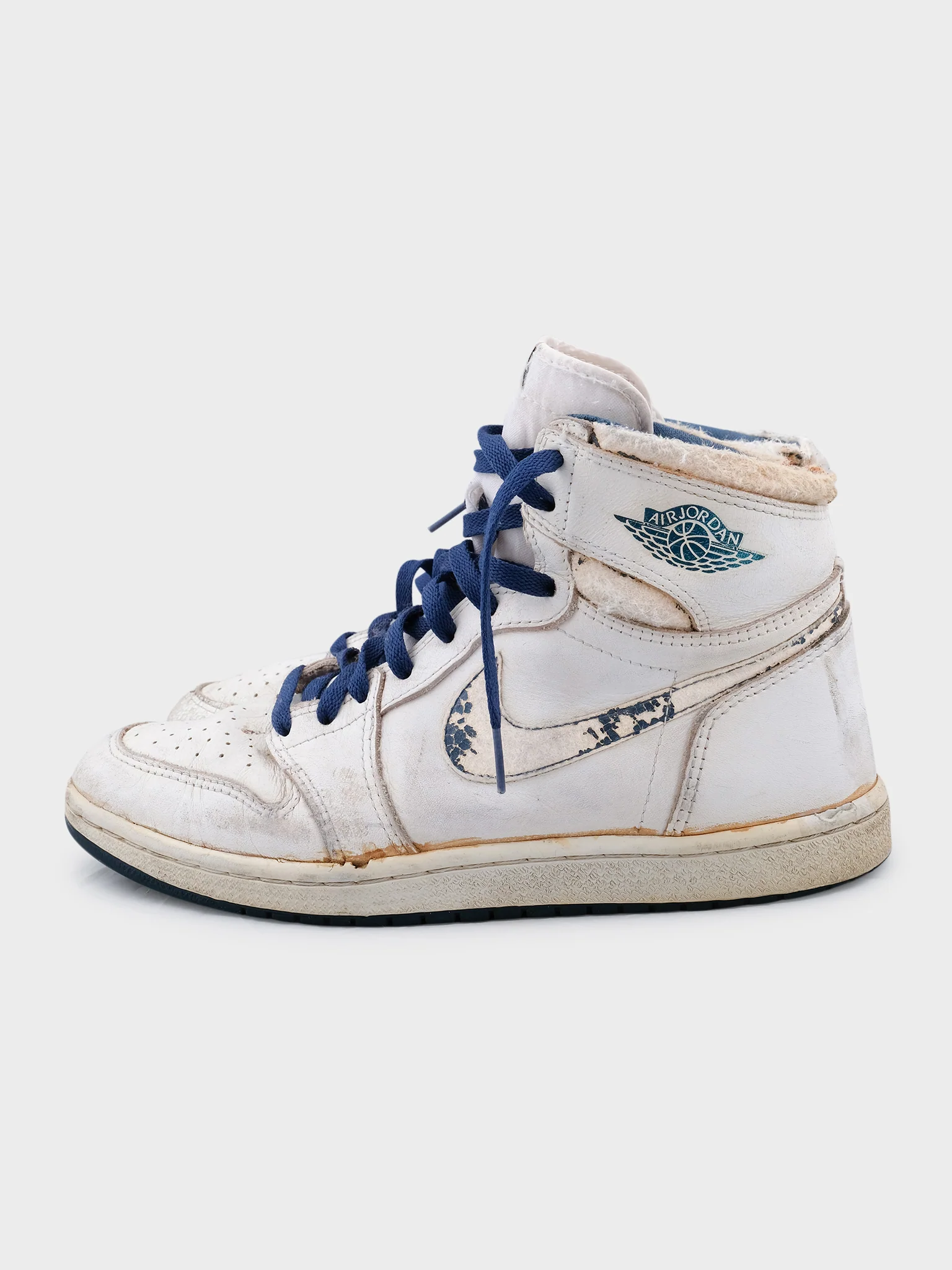 1985 Metallic Blue Jordan 1 - Image 2