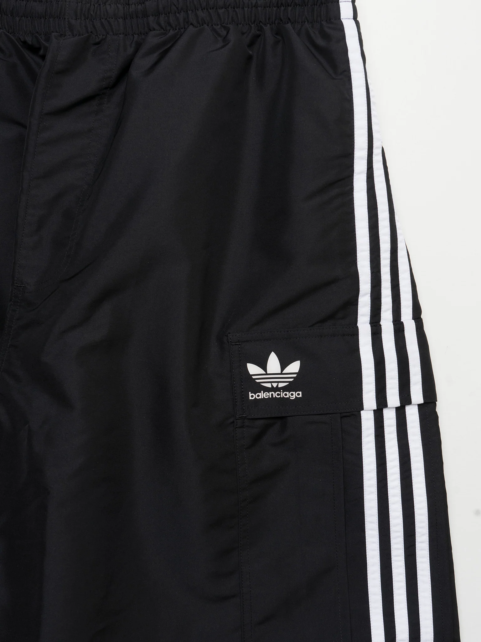 Adidas Cargo Shorts - Image 2