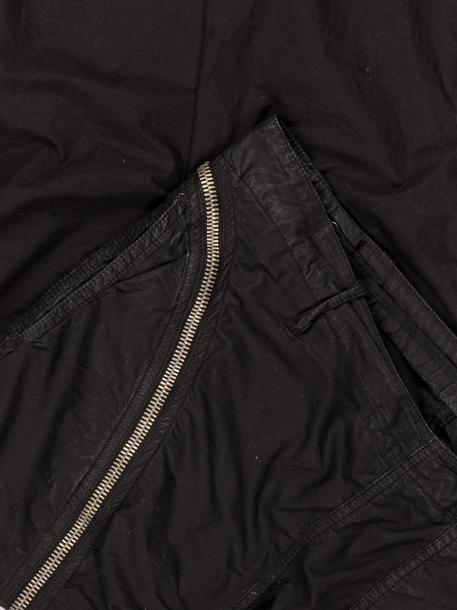 Aircut Pants - Image 3