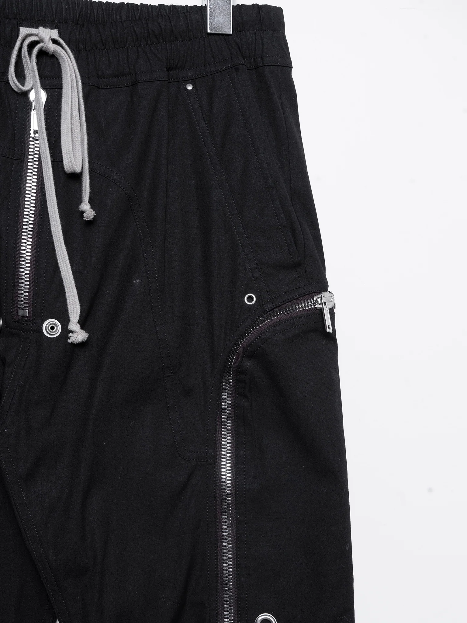 Bauhaus Cargos - Image 2
