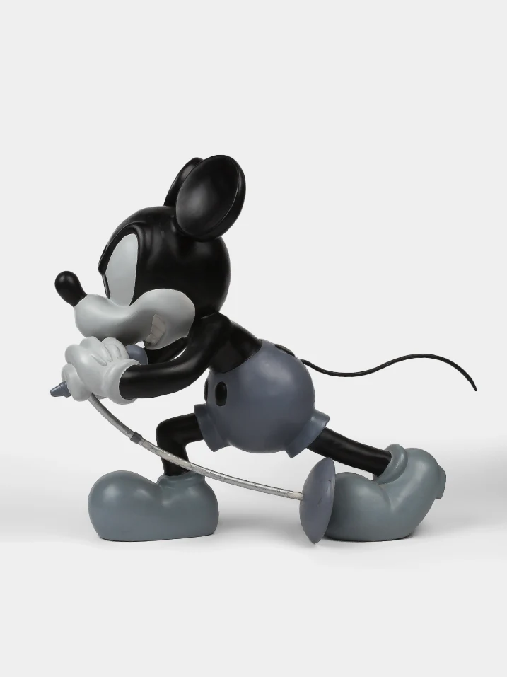 Big Mickey Statue - Image 3