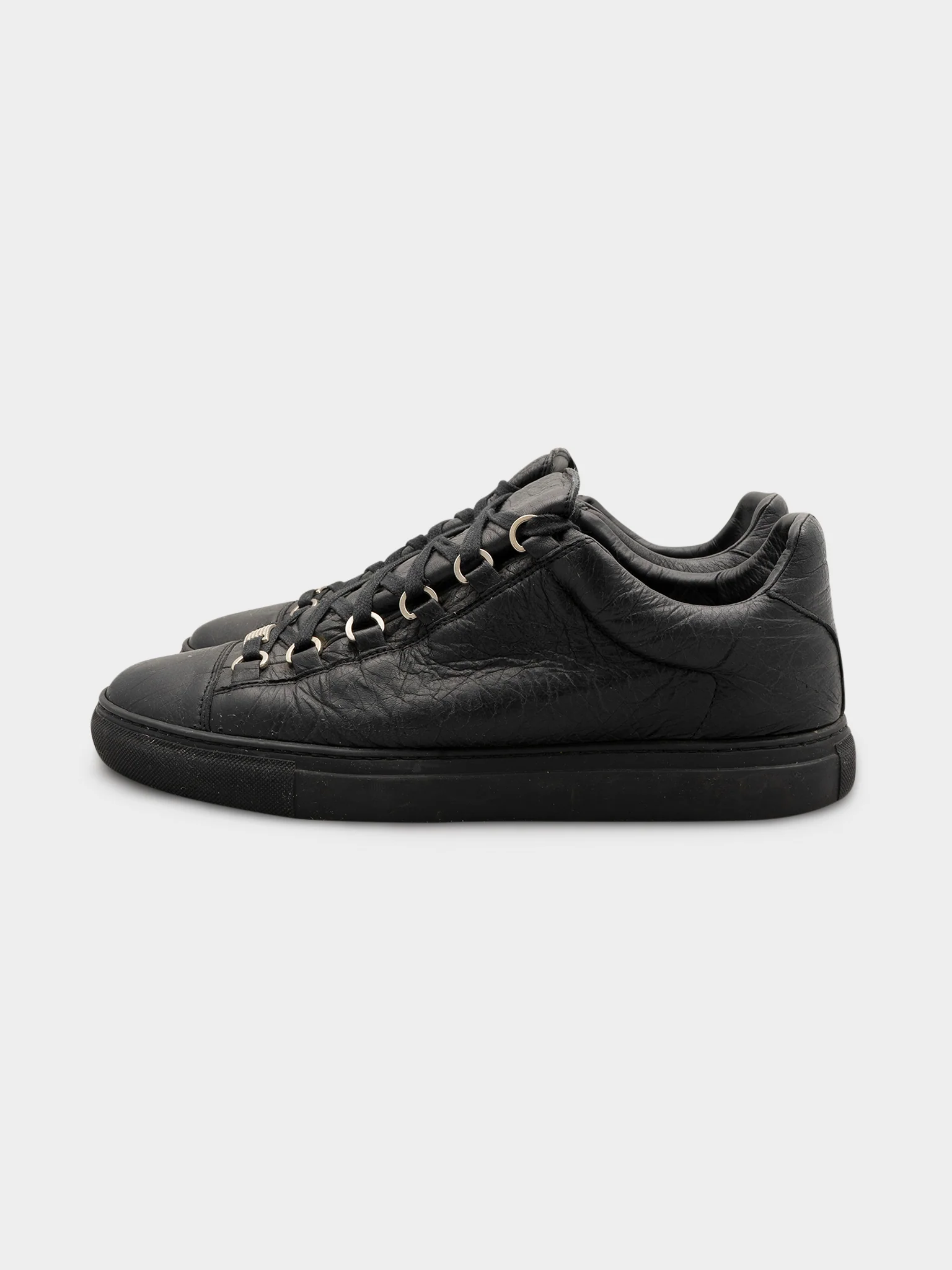 Black Arenas - Image 4