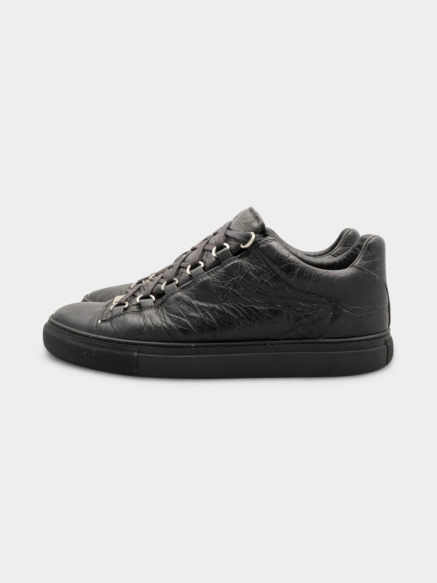 Black Arenas - Image 3