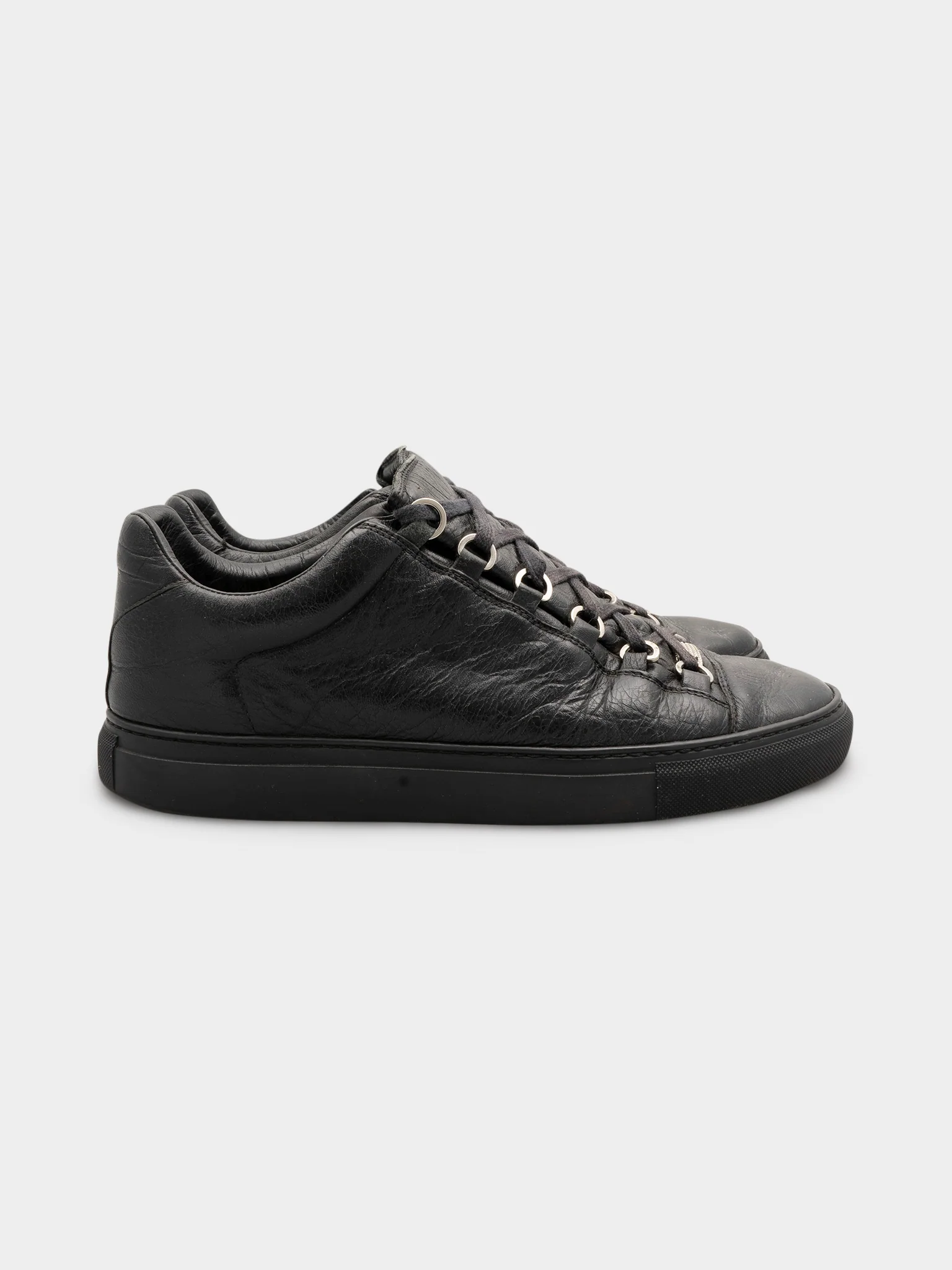 Black Arenas - Image 5