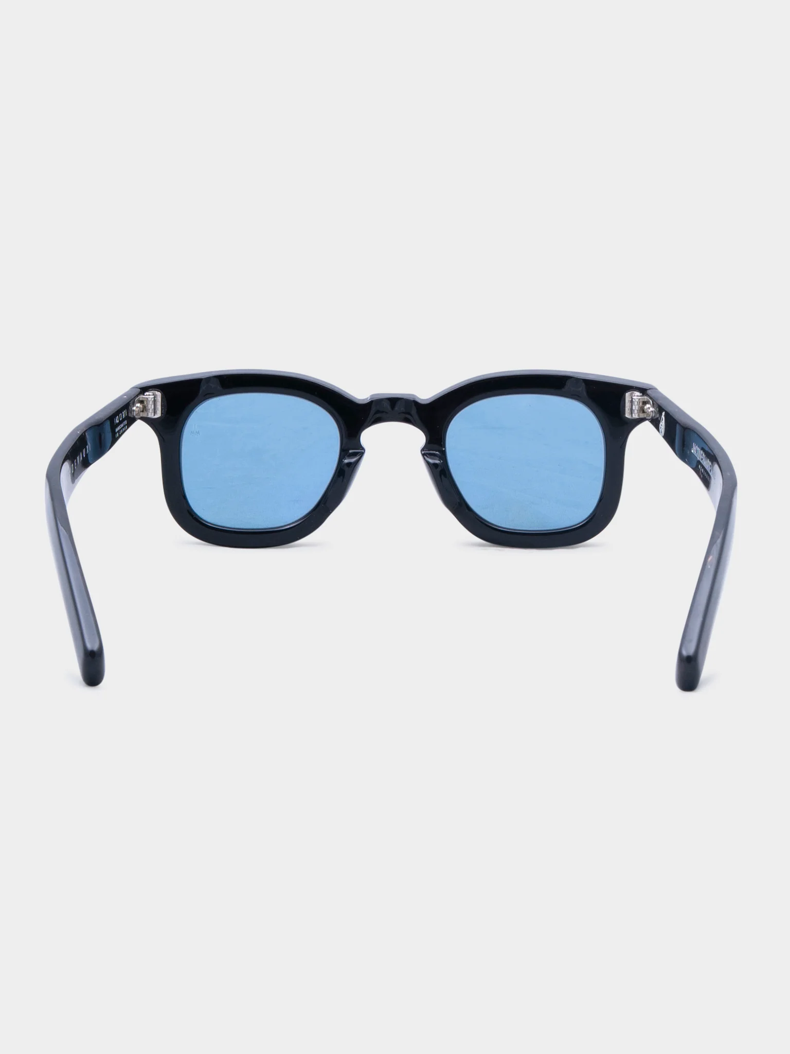 Black Devaux Sunglasses - Image 4