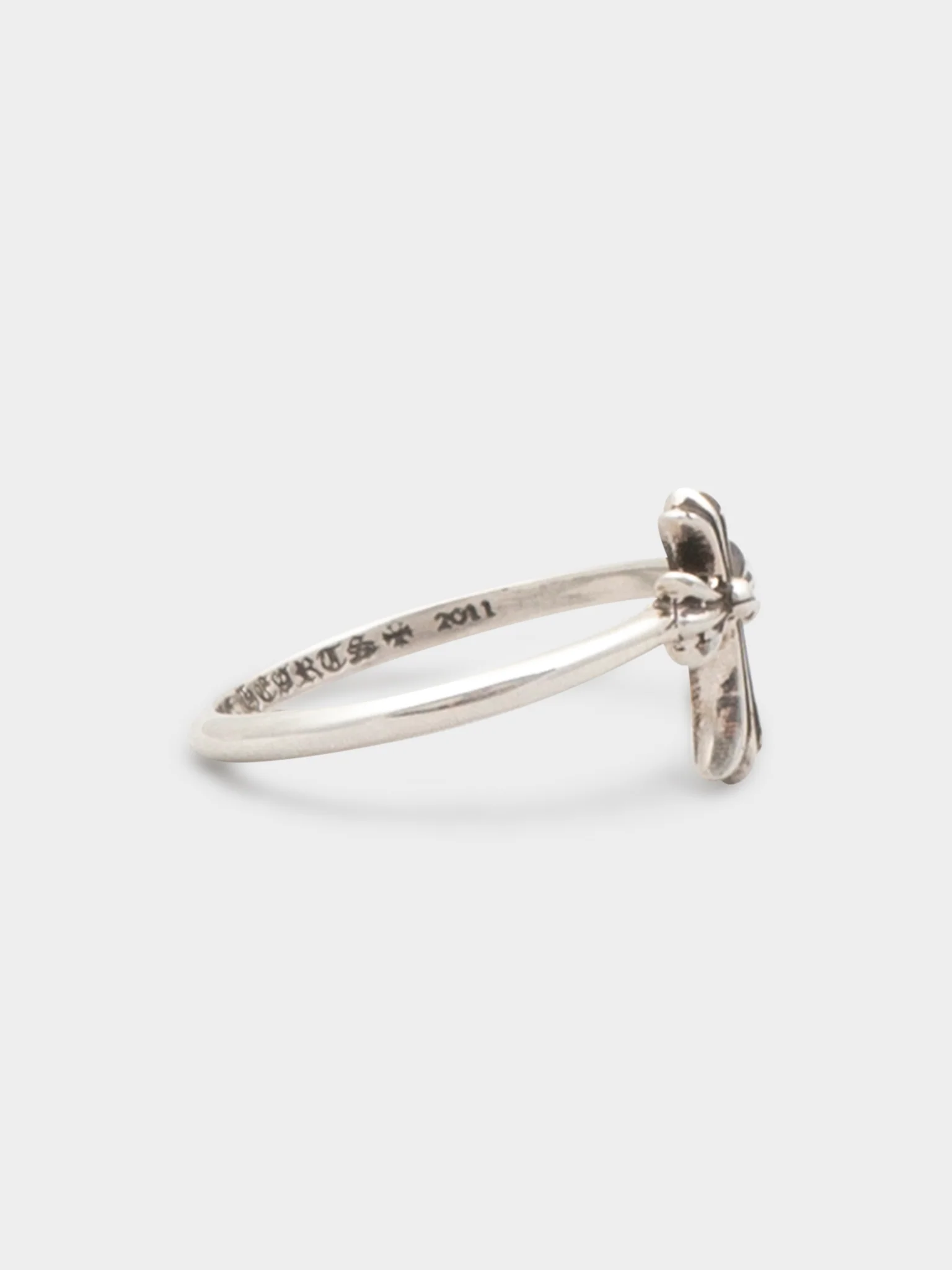Cross Bubblegum Ring - Image 5