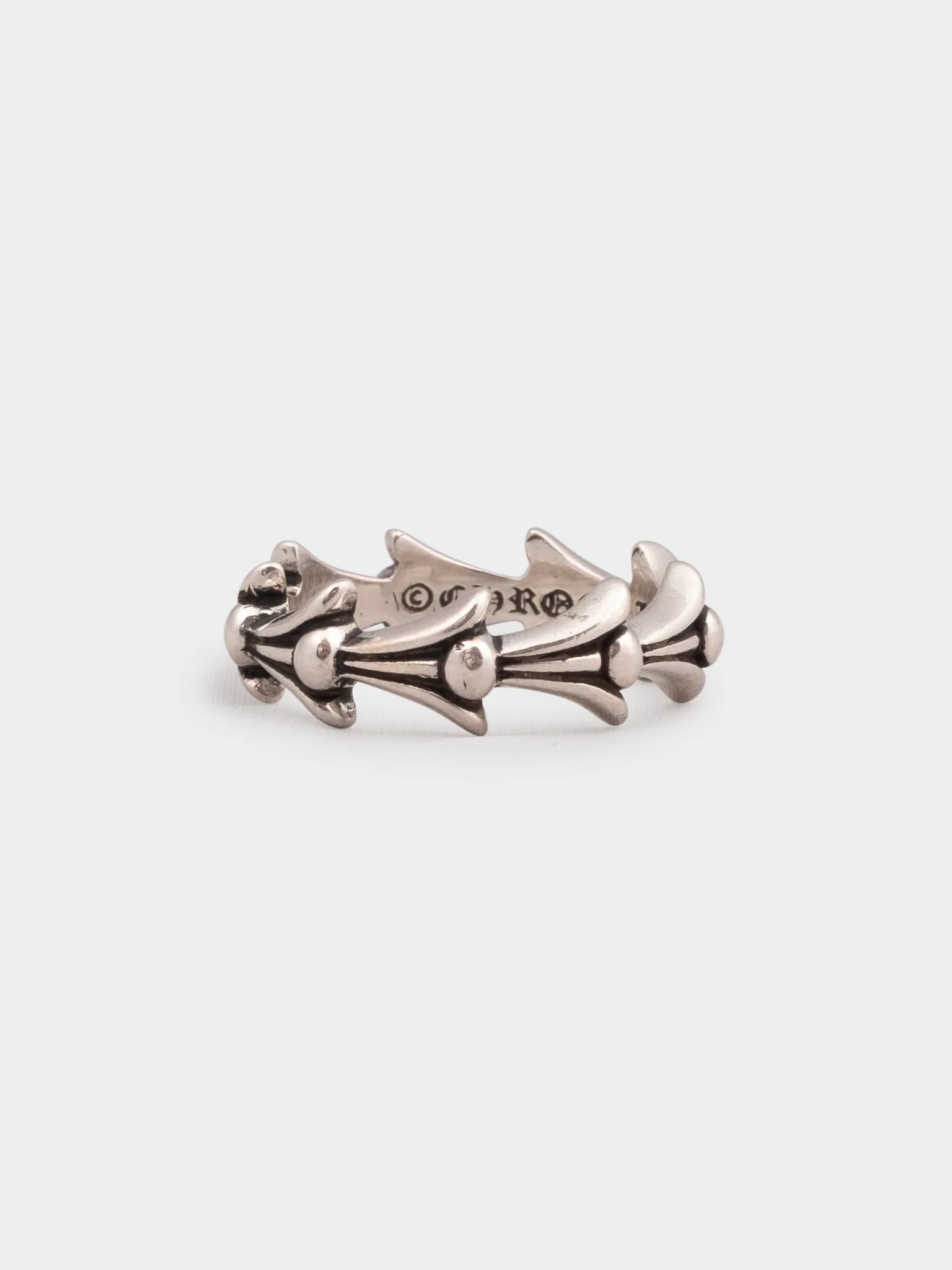 Crosstail Ring