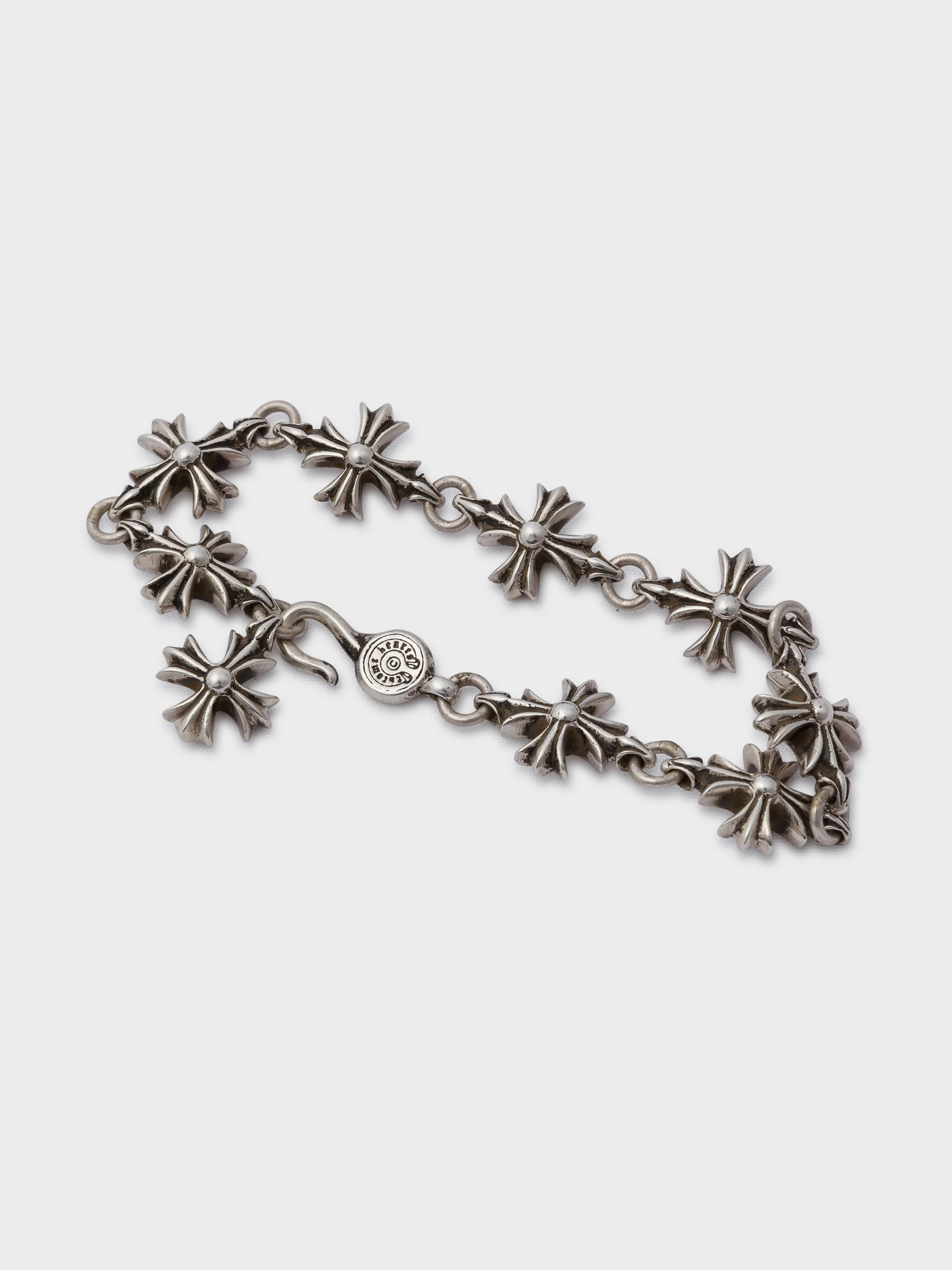 Cut Out Plus Hook Bracelet - Image 3