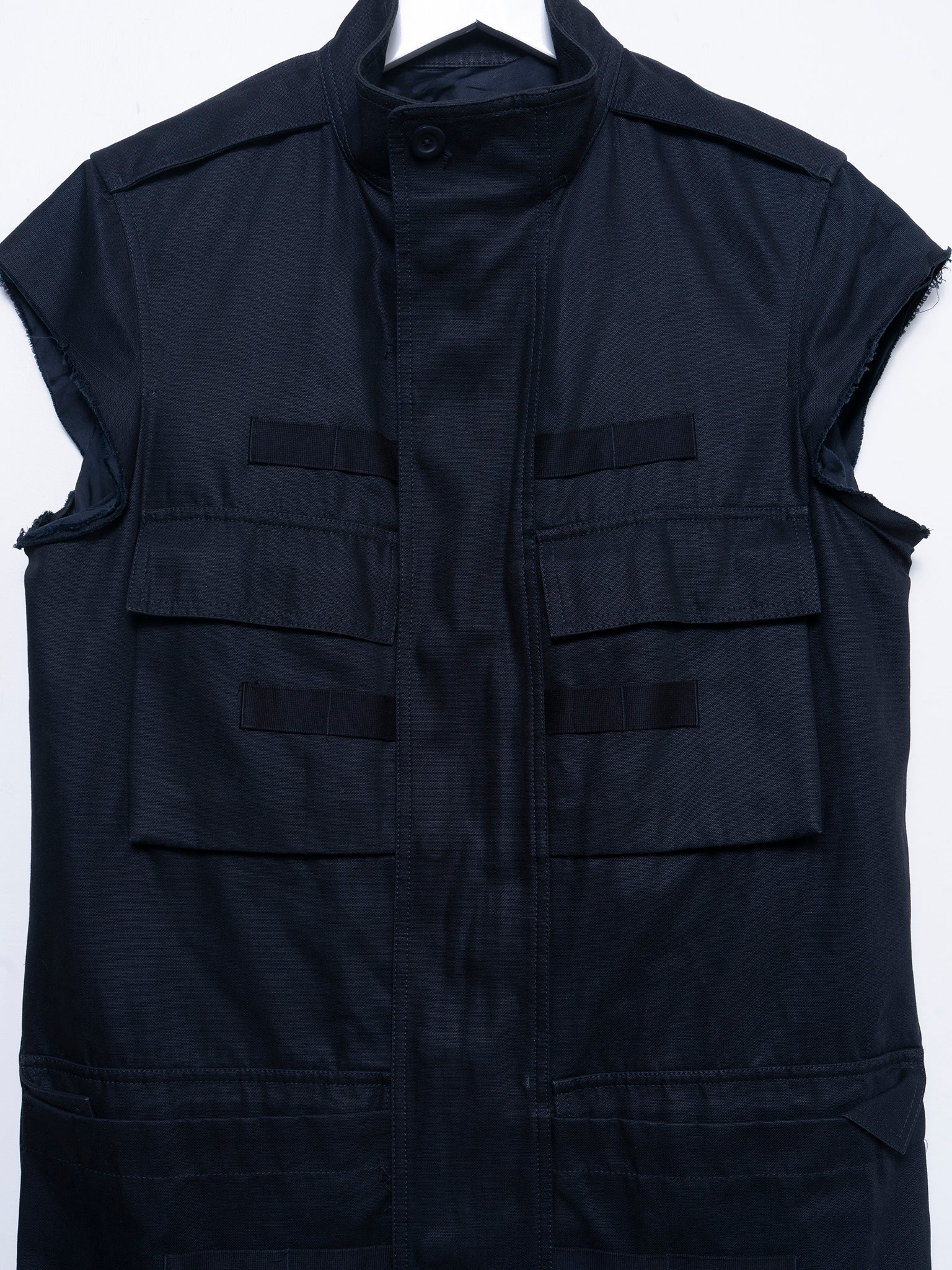 ‘Cyclops’ Sleeveless Cargo Parka - Image 2