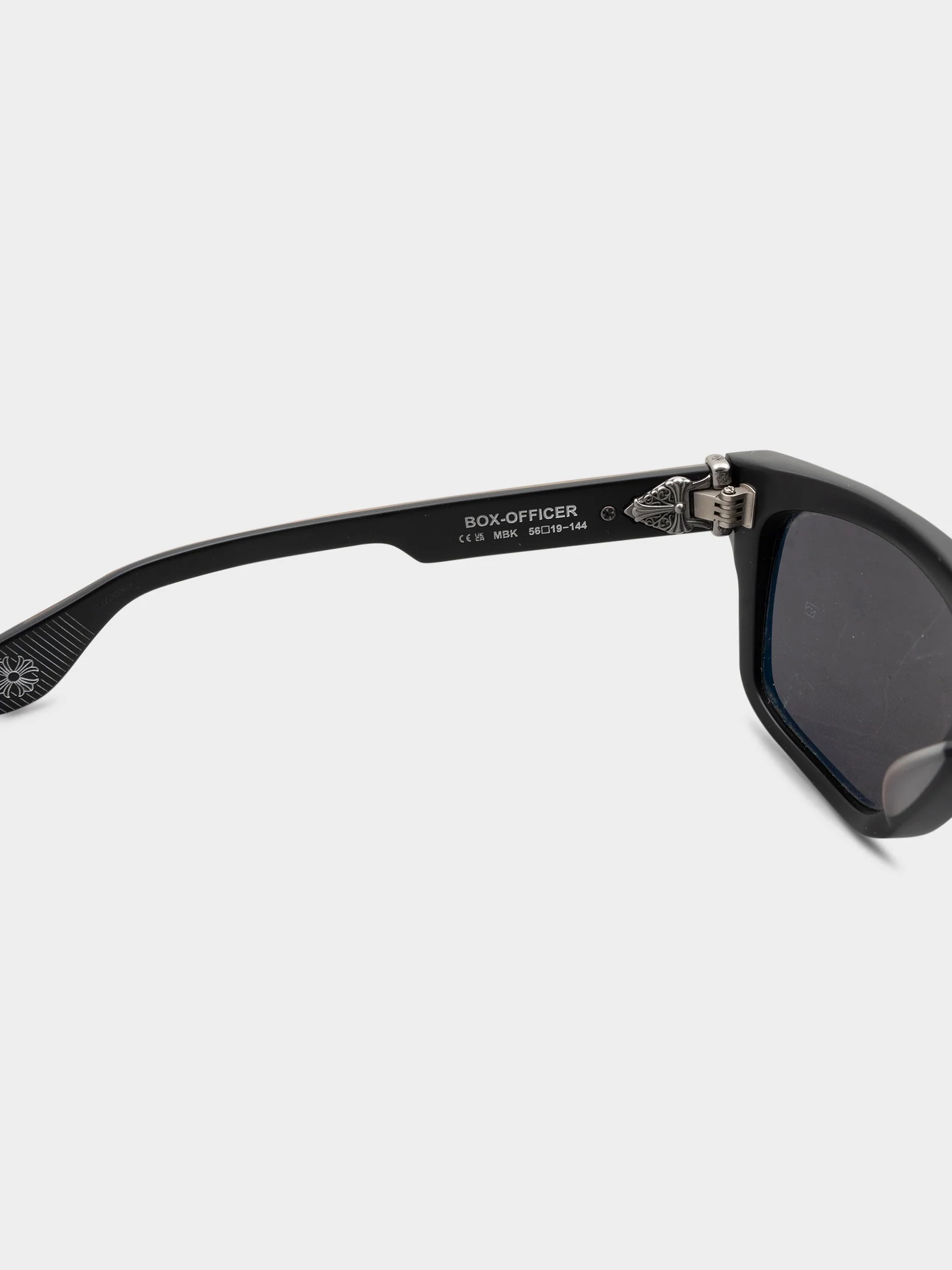 Diamond Box Officer Sunglasses - Image 6