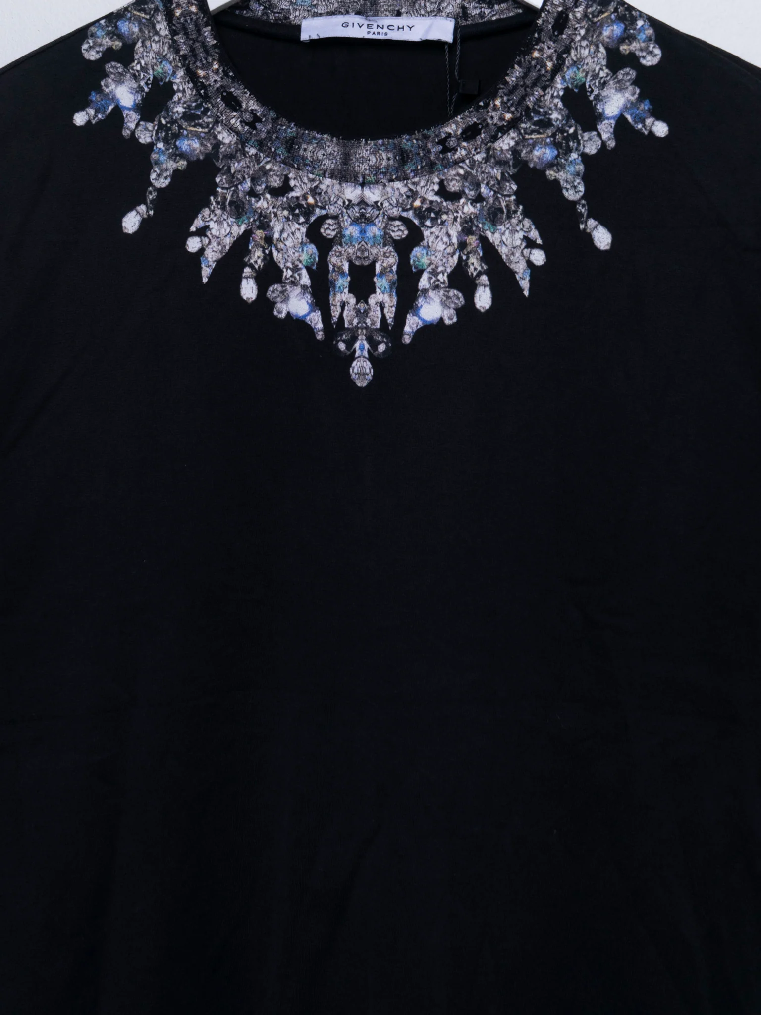 Diamond Neck T-shirt - Image 2