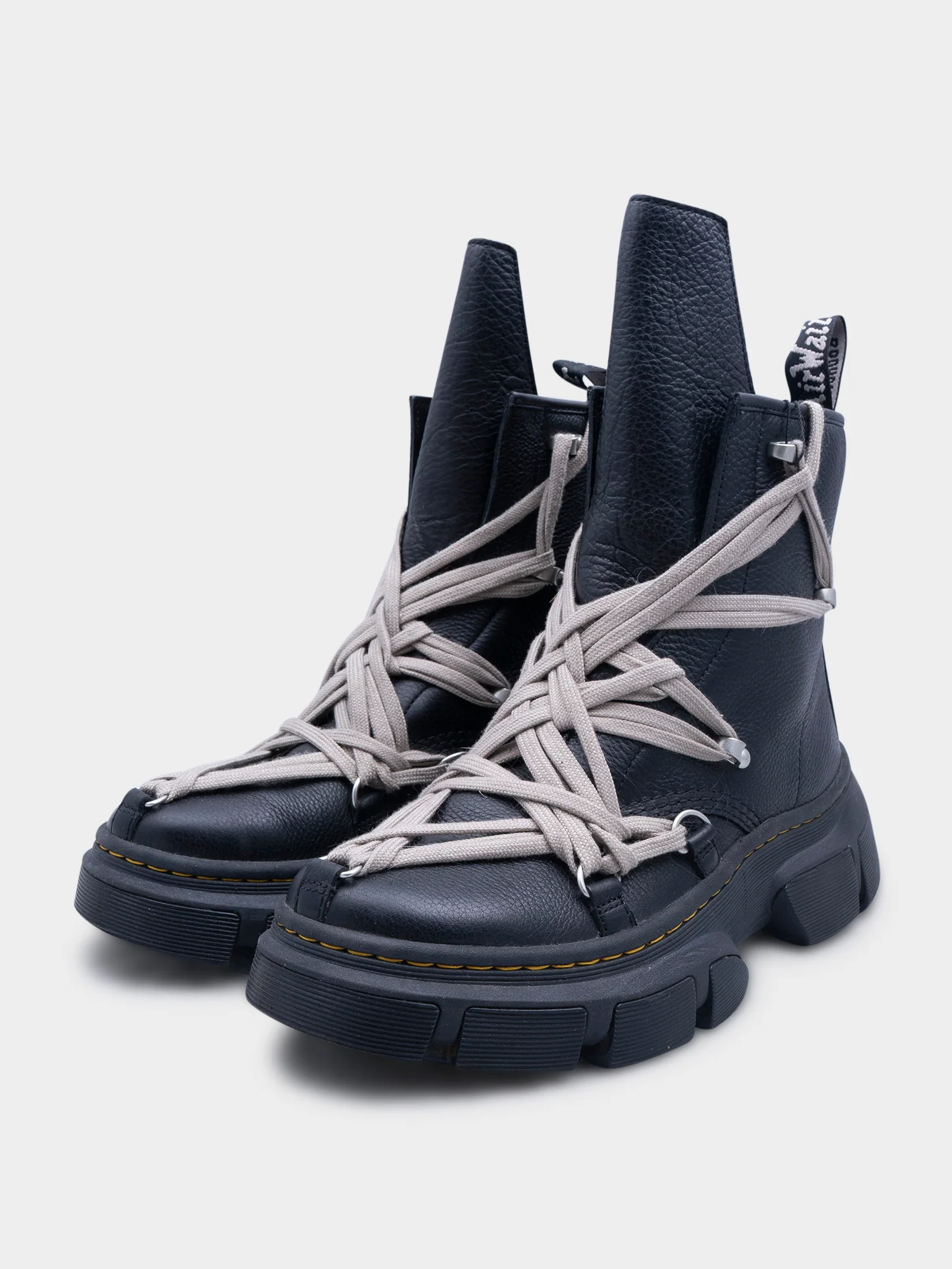 Doc Marten 1460 Megalace Boot
