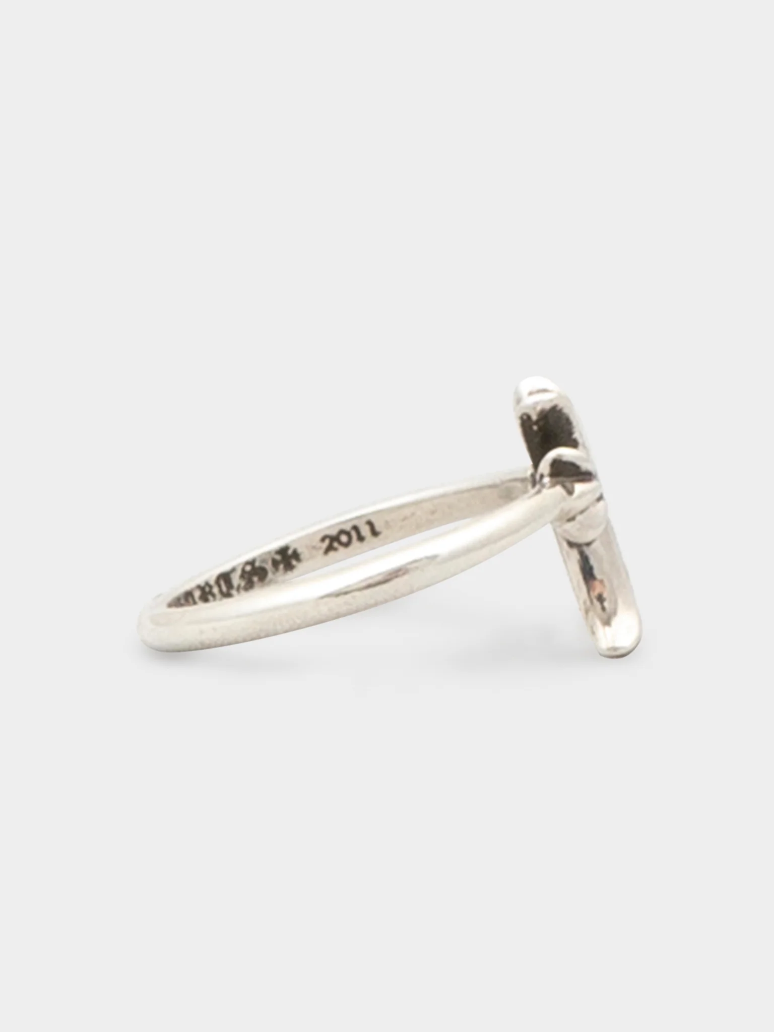 Emerald Cross Bubblegum Ring - Image 5