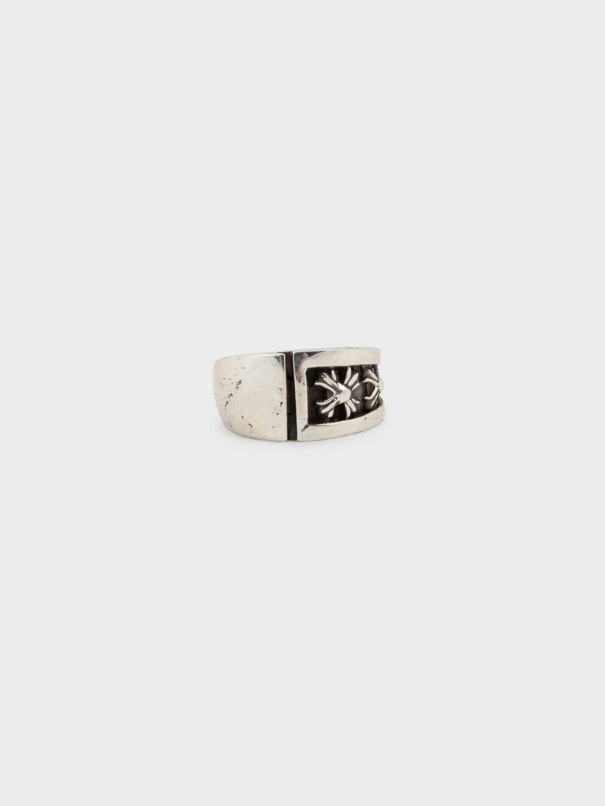 Large Plus V Band Hoop Earring - Image 3