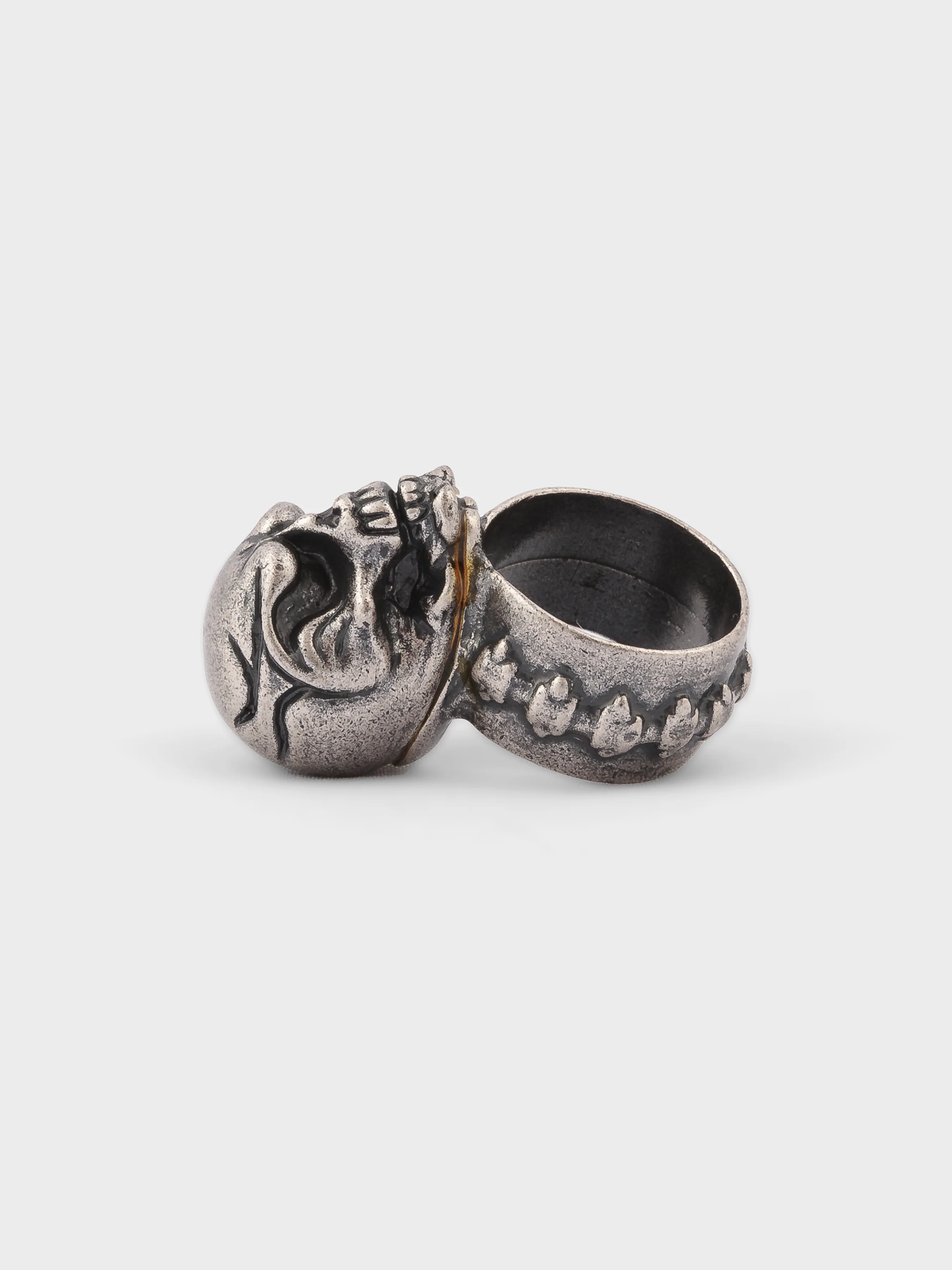 Large Skull Ring - Image 4