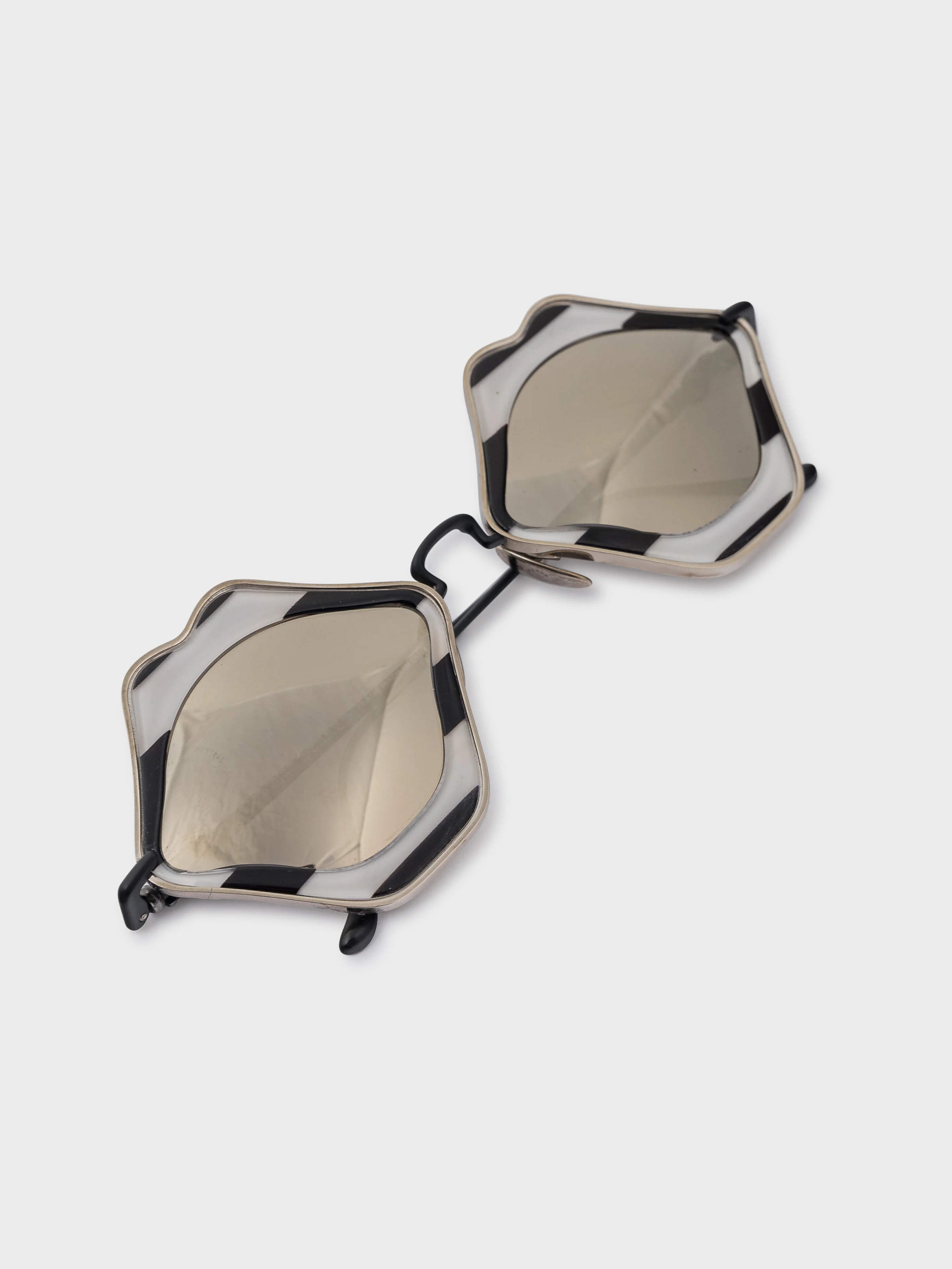 1/100 Matty Boy Chomper Sunglasses - Image 5