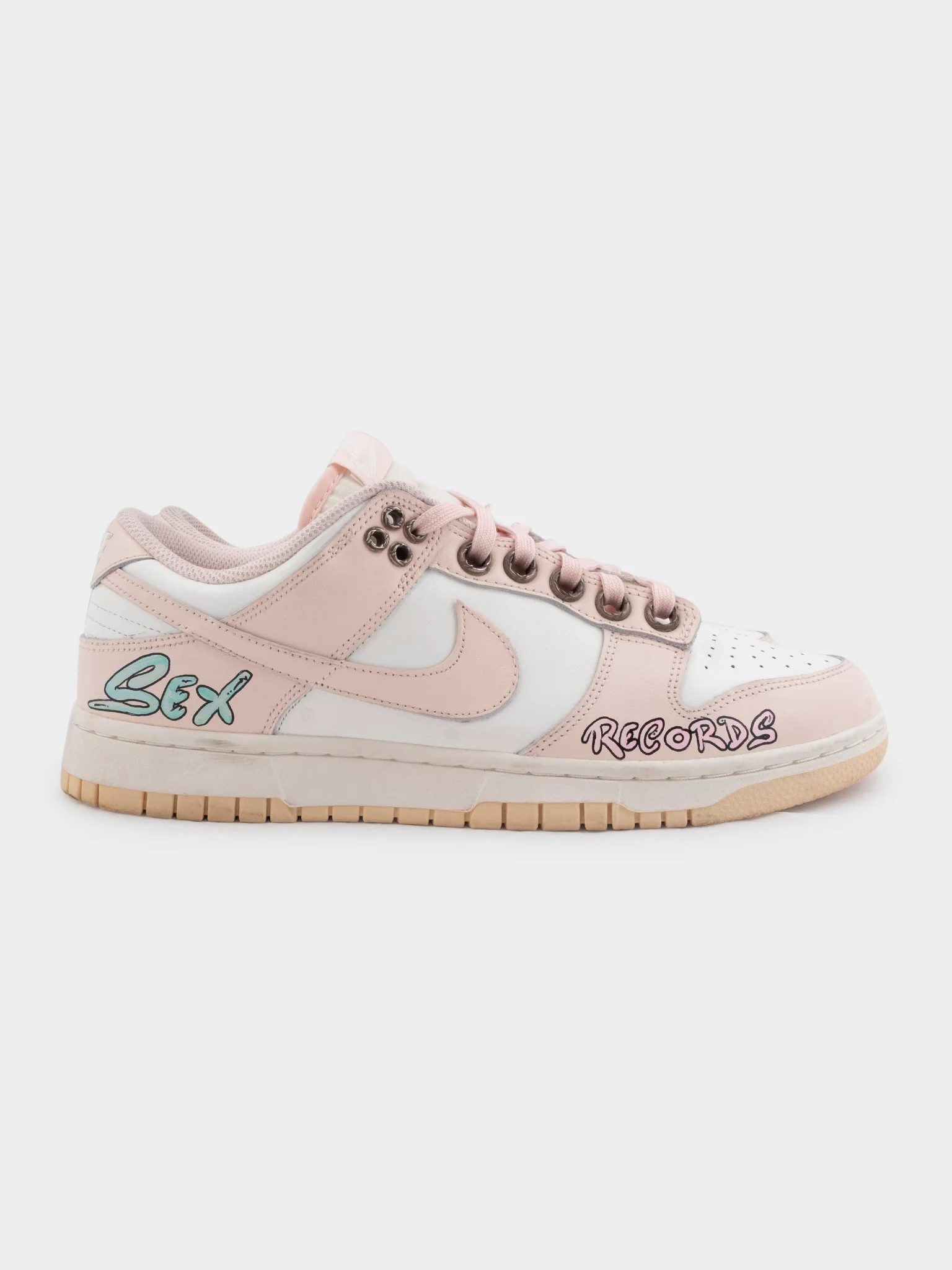 Matty Boy Nike Dunks - Image 3