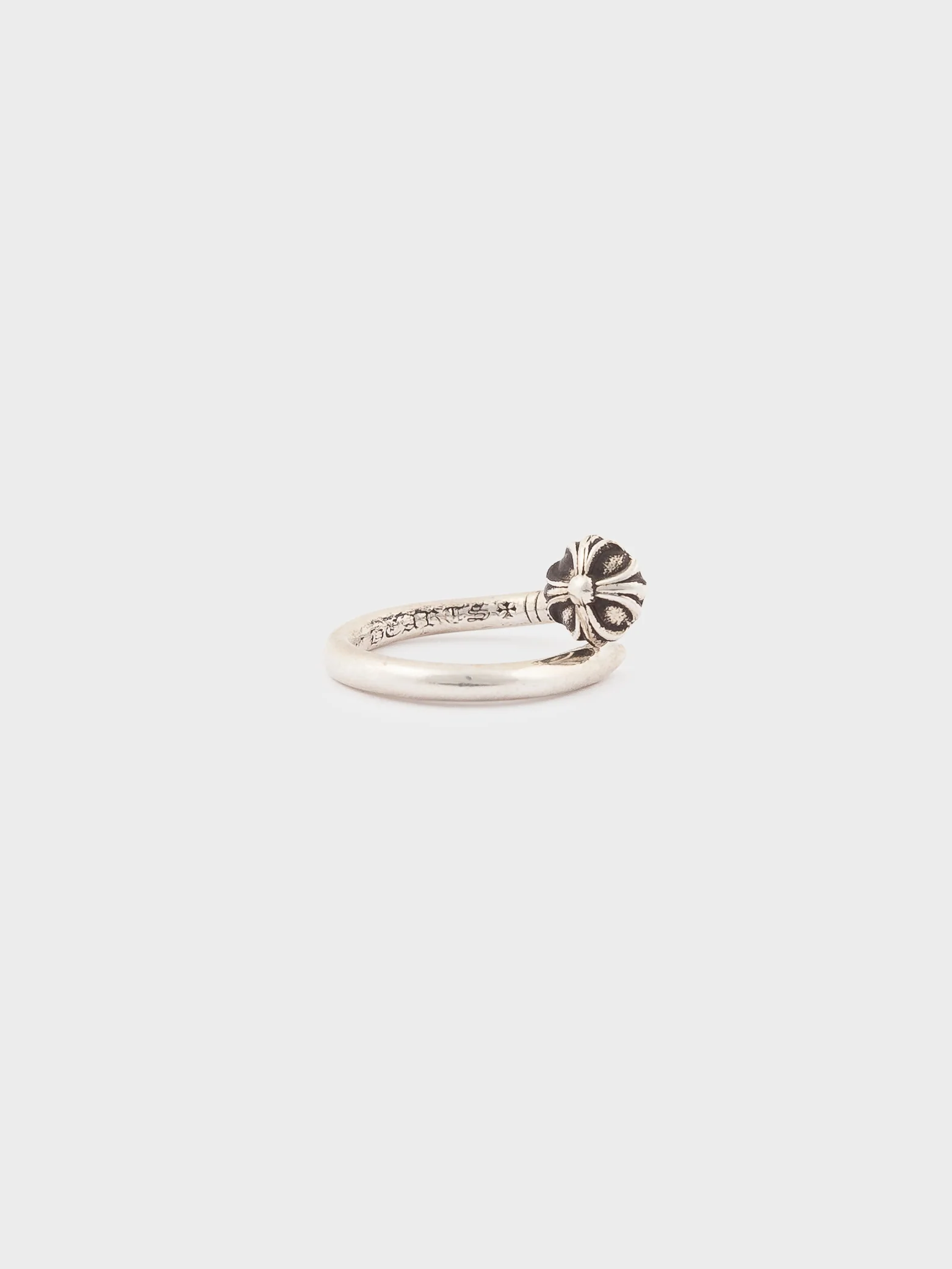 Nail Ring