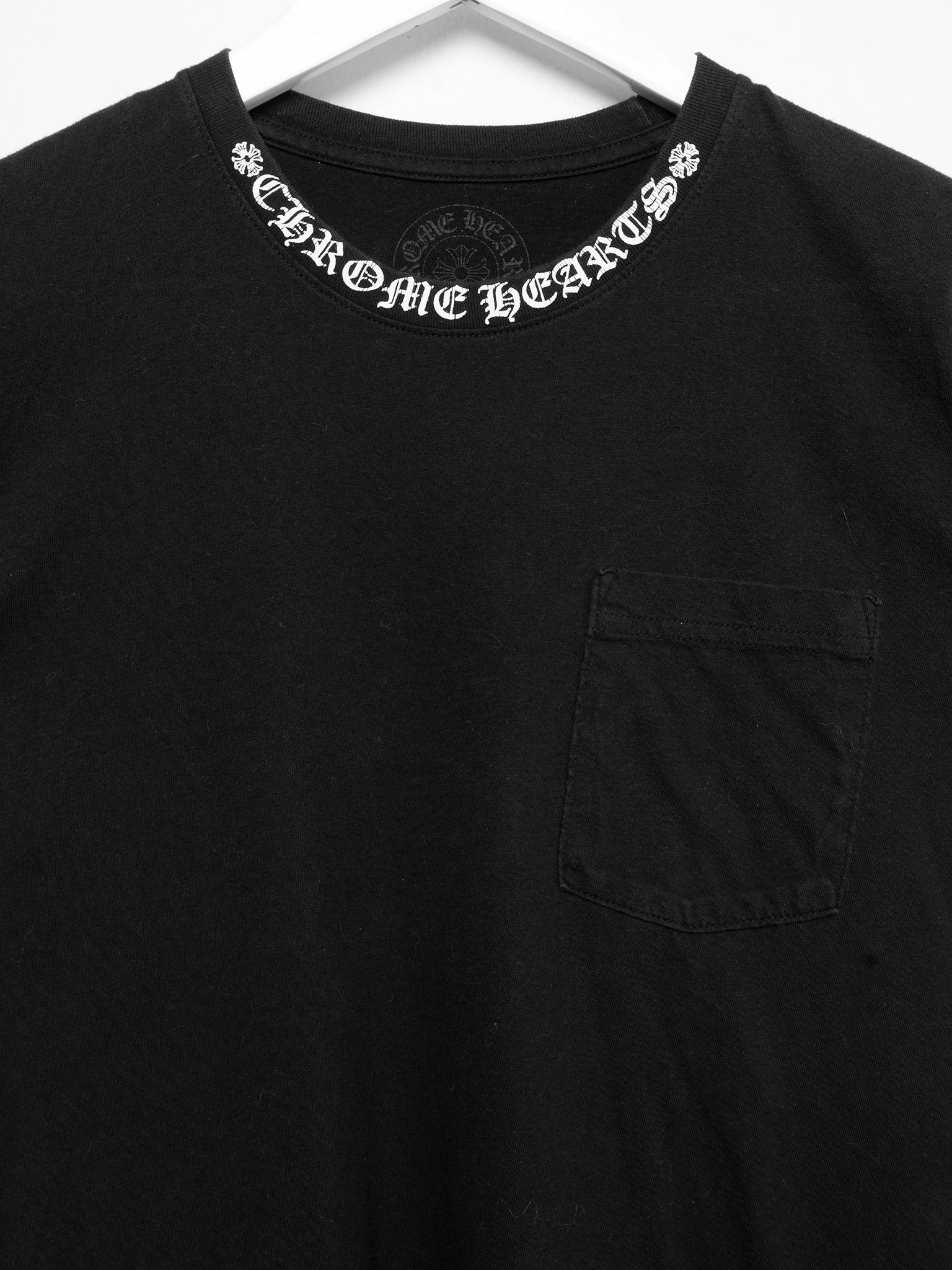 Neck Collar Print T-shirt - Image 3