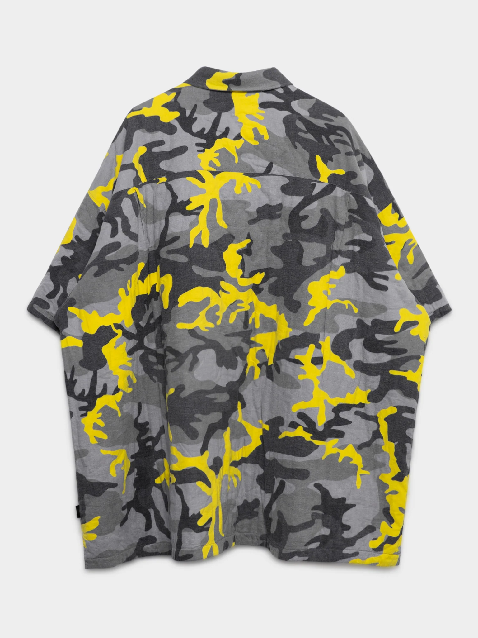 Oversized Camo Padded Shirt - Image 3