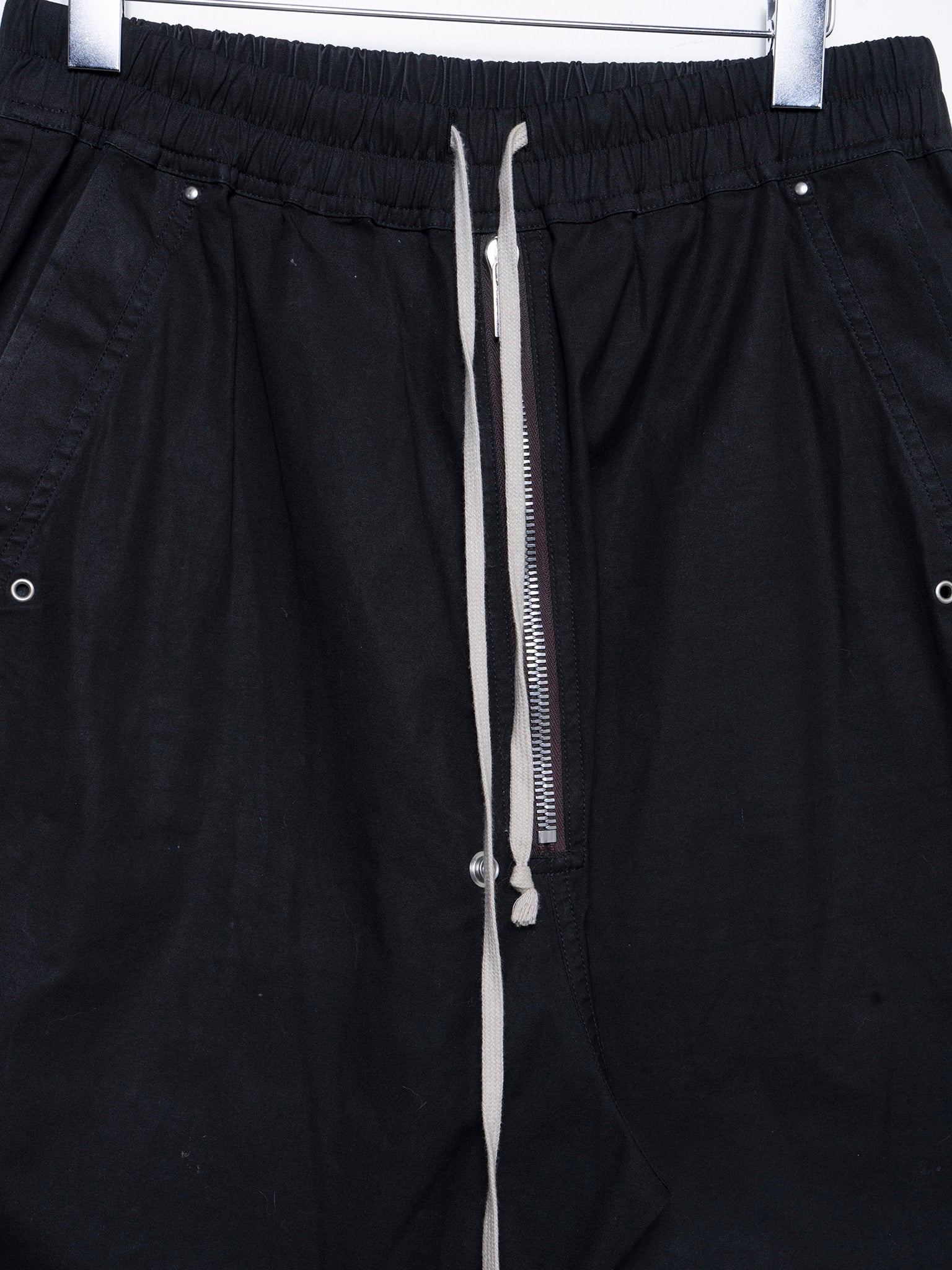 'Performa' Bela Pod Shorts - Image 2
