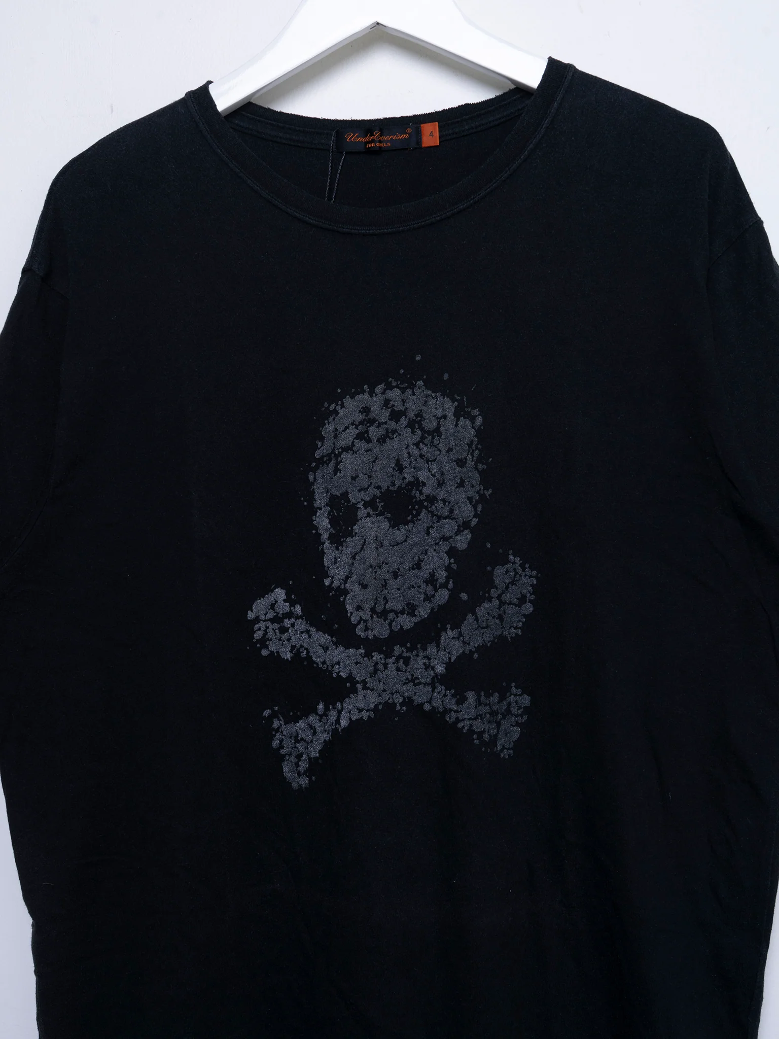 Skull & Crossbones T-Shirt - Image 2