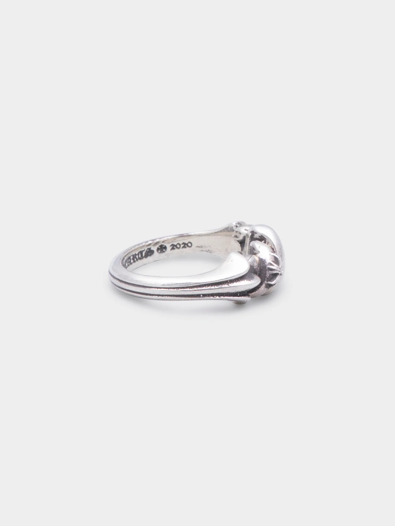 Tiny E Knot Ring - Image 5
