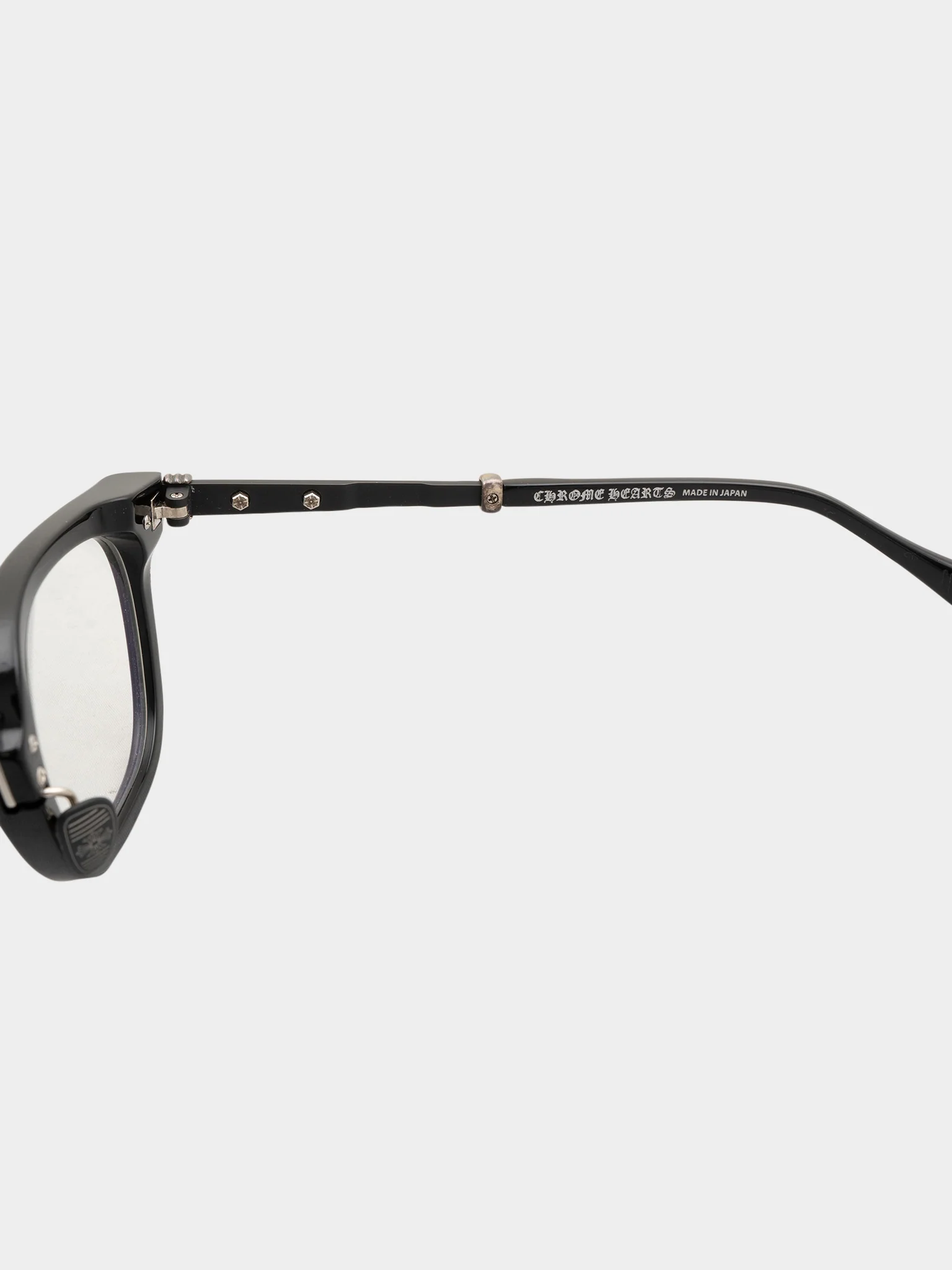 Titanasluvr Glasses - Image 8
