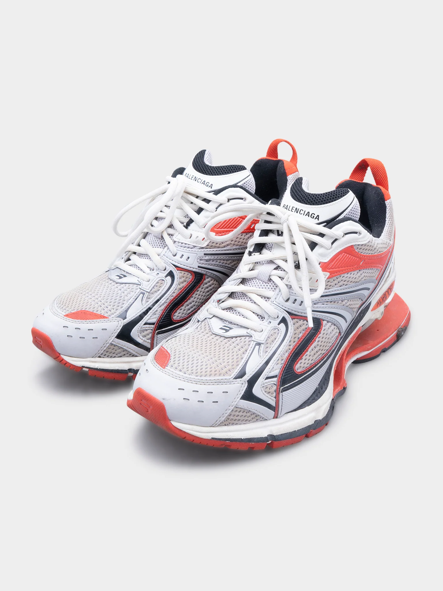 Xpander Sneakers